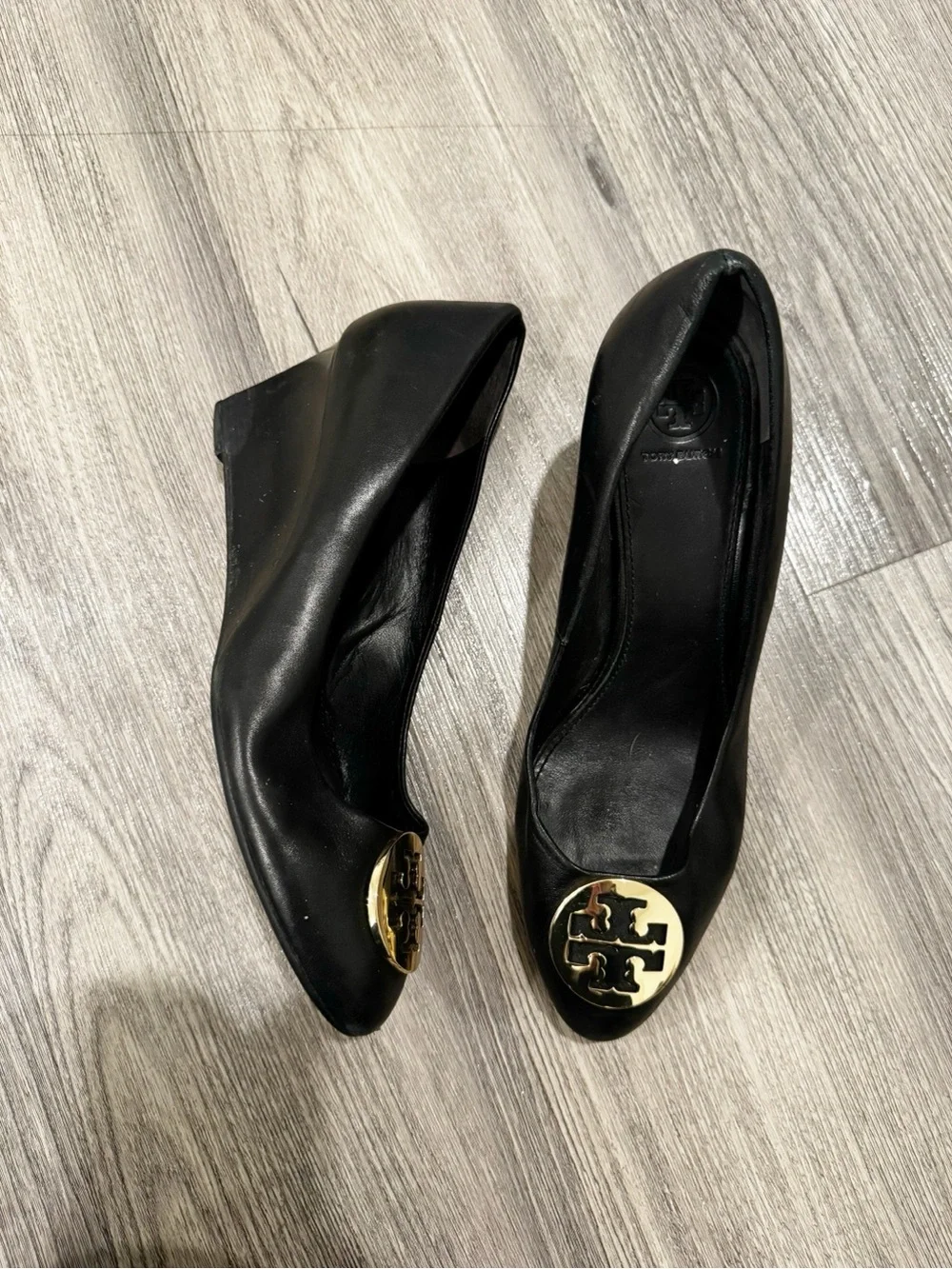 Tory Burch Black Sally Leather Wedge Gold Logo Size 10.5 (10 1/2)